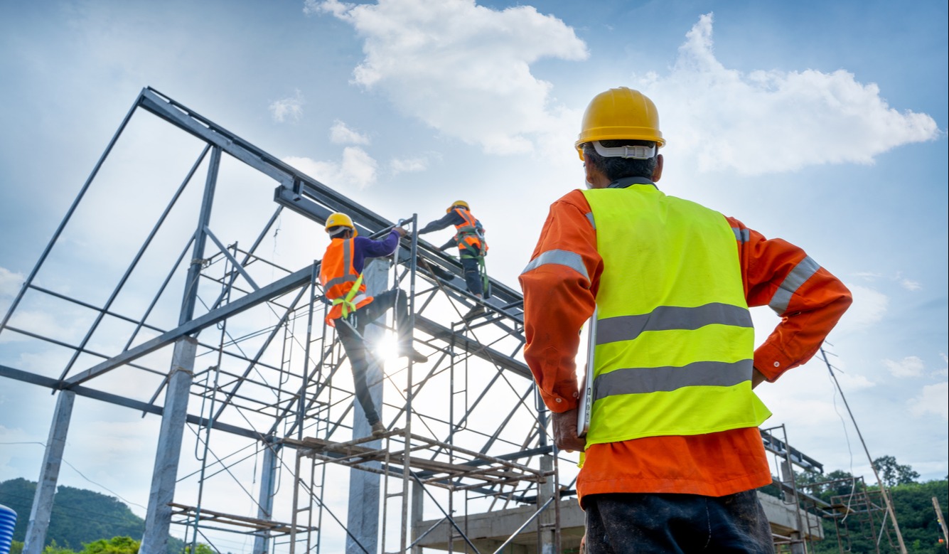How PEOs Help Construction Companies